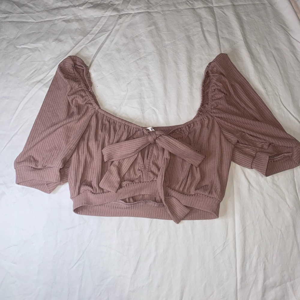 bailey rose pail pink cropped off the shoulder short sleeve top